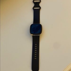 Fitbit Sense and 7 bands (2) are Fitbit bands